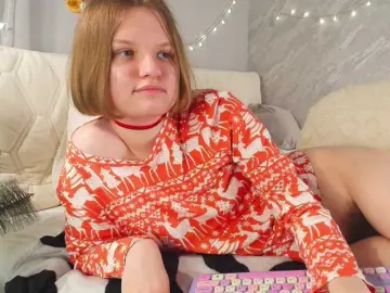 Bongacams Watch Live Sex Cams of LilianSlow