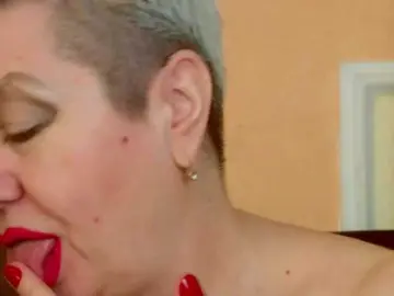 Bongacams Best Webcam of PoshLadyx