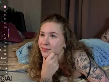 Elsiee-Cuttiess from bongacams