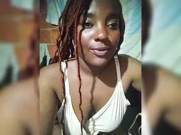 Bongacams Live Porn of EmiliAddams