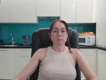 Bongacams Watch Live Sex Cams of dulcesiomar8