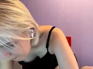 Bongacams Live Porn of AjaCureton