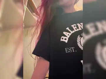 Bongacams Adult Webcam of VIP17CoupleDream