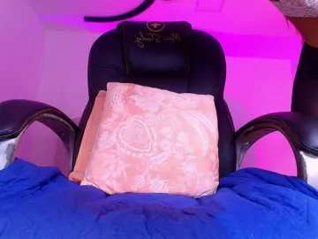 Bongacams Watch Live Sex Cams of naomi-k