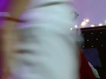 Bongacams Watch Live Sex Cams of Ameliemartinez