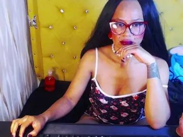 Bongacams Nude Webcam of Blackstar011