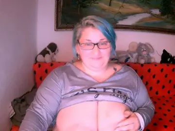 BlondyBigBoobs from bongacams