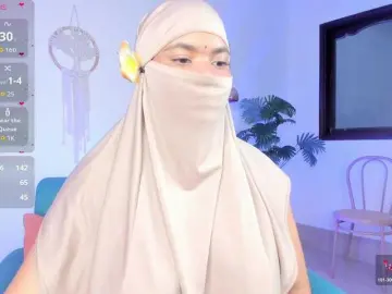 Bongacams Nude Webcam of Aura-cuutee