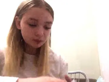 Bongacams Live Porn of HerminiaLanting