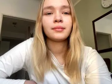 HerminiaLanting from bongacams