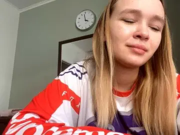 HerminiaLanting from bongacams