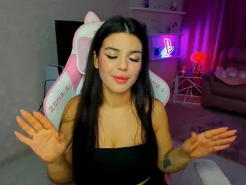 Bongacams Live Sex Cam of SnowingWinter