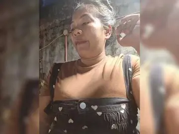 Bongacams Sex Chat of NaughtyWetPieXx