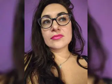 Bongacams Live Porn of AlicaMiller