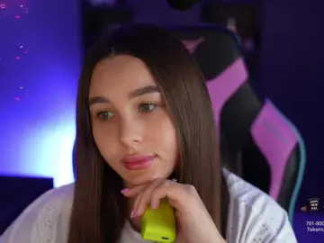 Bongacams Free Porn Cam of BloomJuliette