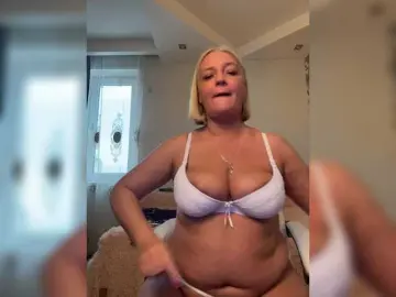 Bongacams Live Sex Cam of Eva-Bella