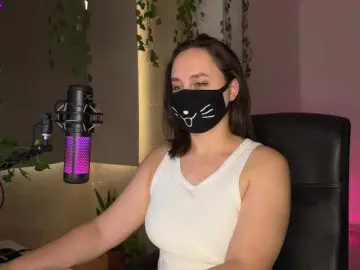 Bongacams Watch Live Sex Cams of GummyPeach