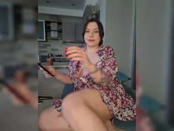 Bongacams Nude Webcam of YoungMilf