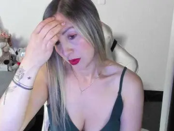 Bongacams Free Live Porn of AndreinaSuann