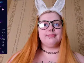 Bongacams Watch Live Sex Cams of CrowDiamond