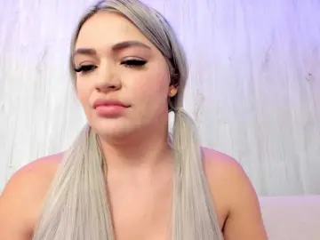 Bongacams Free Live Porn of milaowens