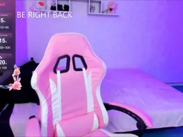 Bongacams Watch Live Sex Cams of MiaScarlet