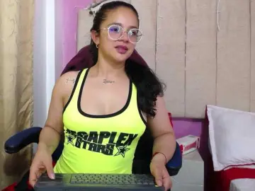 Bongacams Free Live Porn of Coraliiine-