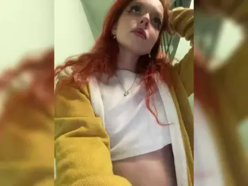 Bongacams Nude Webcam of KiraSaud69