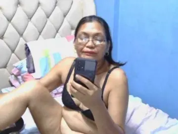 Bongacams Best live sex cam show of hOtGranny4u
