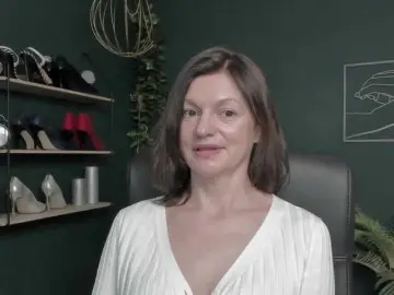 Bongacams Nude Webcam of mrsVivian