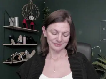 Bongacams Live Sex Cam of mrsVivian