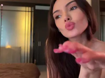 elisonni from bongacams