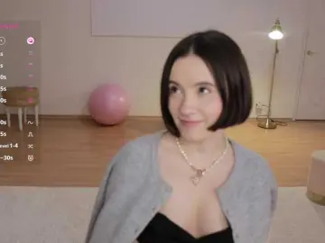 Bongacams Live Sex of -FemaleEssence-