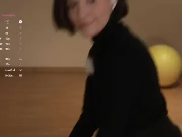 Bongacams Live Sex Cam of -FemaleEssence-