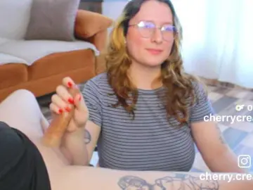 Bongacams Watch Live Sex Cams of milkxangelx