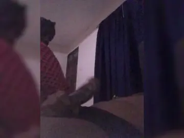 Bongacams Nude Webcam of Backshots-01