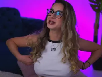 Bongacams Free Live Porn of MaddieBryggs