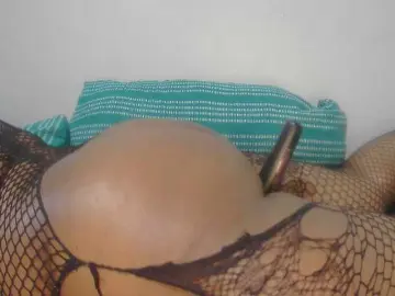 Bongacams Free Porn Cam of Assqueen