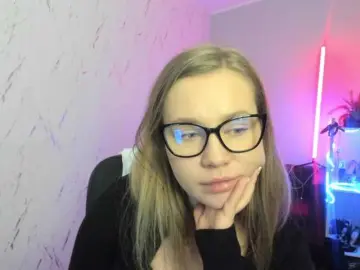 hollyBB from bongacams