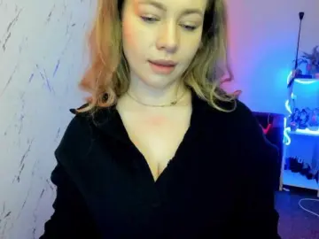 Bongacams Free Porn Cam of hollyBB