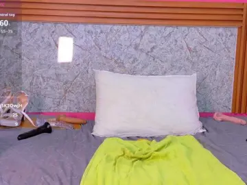 Bongacams Best live sex cam show of petitelittleebony