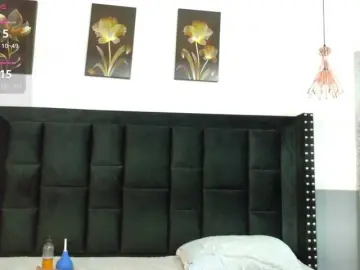 Bongacams Sex Cam of petitelittleebony