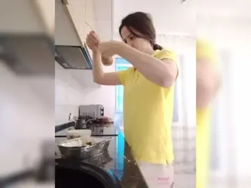 Bongacams Watch Live Sex Cams of Bogina2