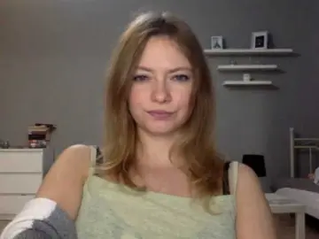 kissMillie from bongacams