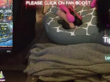 Bongacams Live Sex Cam of LISACAM2CAM