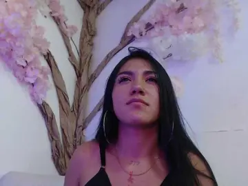 Kira-Monte from bongacams