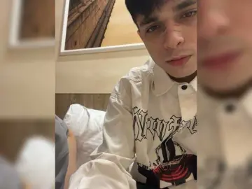 Bongacams Watch Live Sex Cams of ColdPie