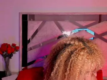 Bongacams Free Porn Cam of Starlights