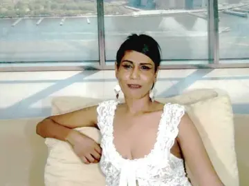 ErroticStarr from bongacams