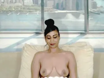 Bongacams Live Sex of ErroticStarr